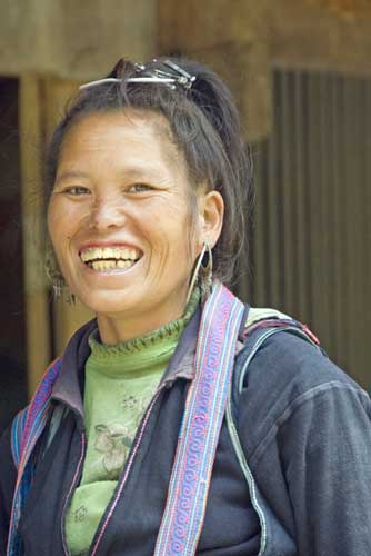 hmong smile-AsiaPhotoStock