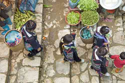 hmong walk in market-AsiaPhotoStock