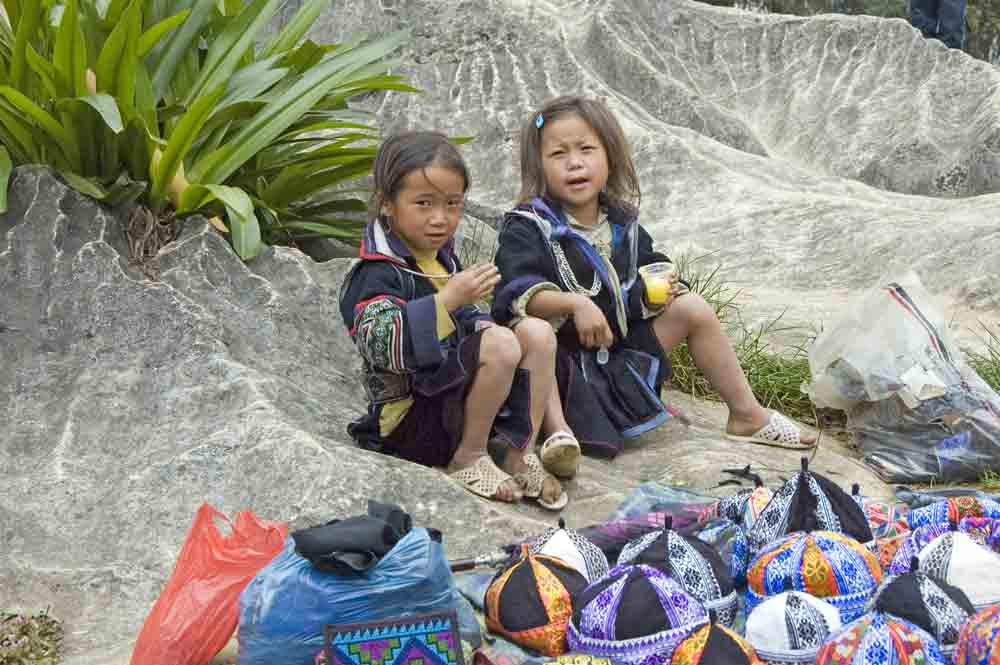 two hmong kids-AsiaPhotoStock