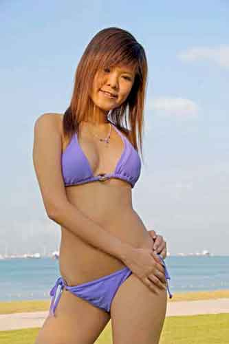 asian in bikini-AsiaPhotoStock