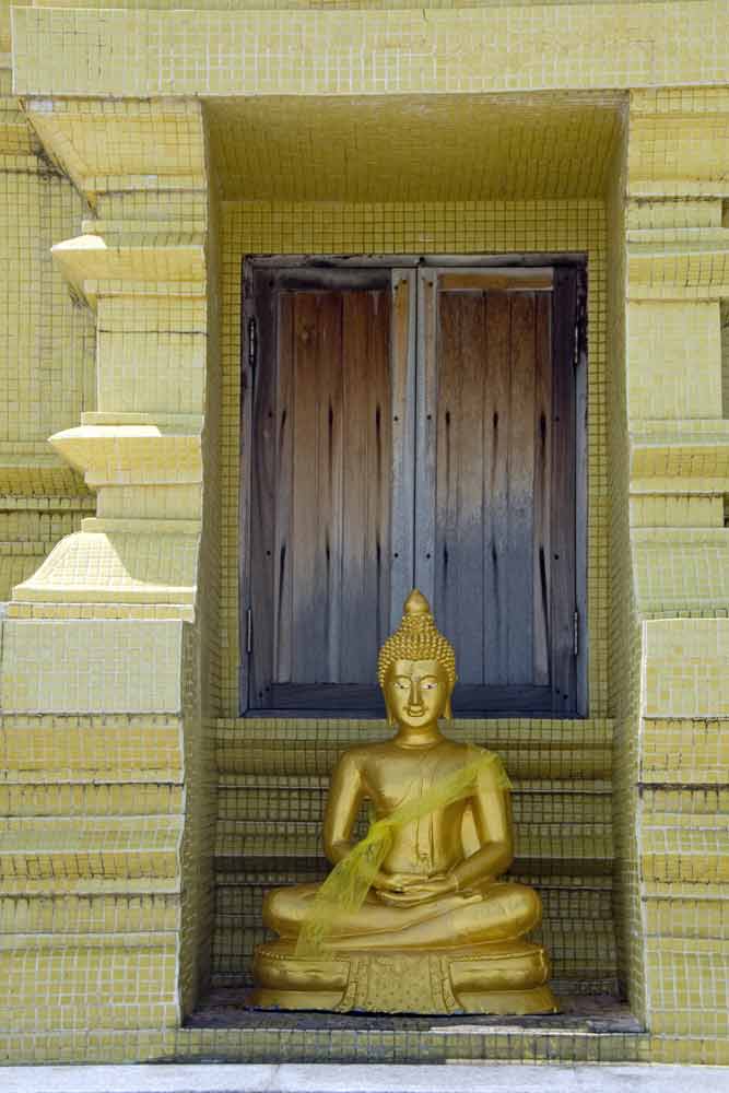 buddha and doors-AsiaPhotoStock