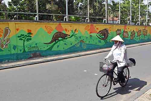 cyclist murals-AsiaPhotoStock