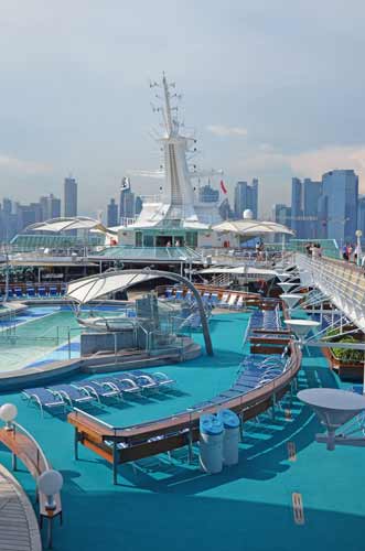 marina bay cruise-AsiaPhotoStock