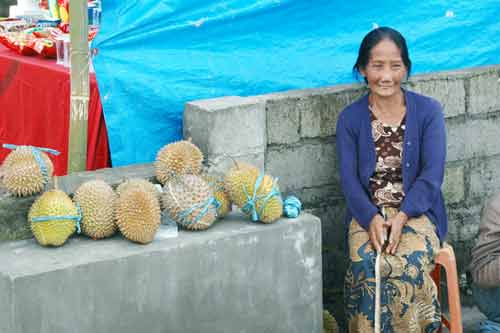 durian seller-AsiaPhotoStock