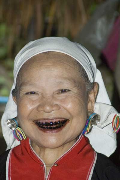 lahu betel nut smile-AsiaPhotoStock