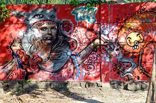 graffiti surabaya-AsiaPhotoStock