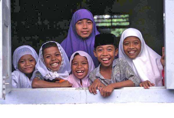 smiling muslim kids-AsiaPhotoStock