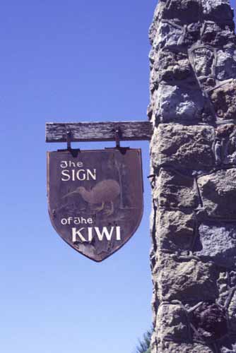 kiwi sign-AsiaPhotoStock