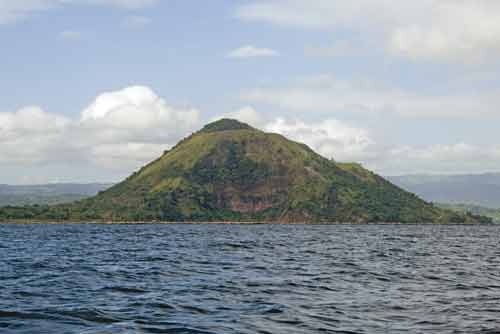 taal lake and volcano-AsiaPhotoStock
