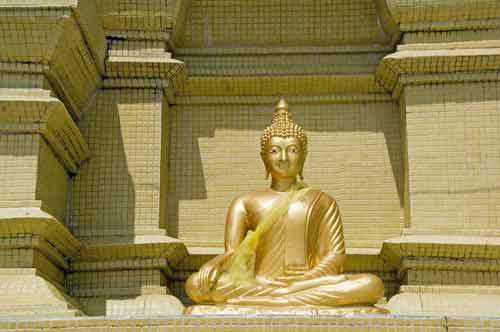 gold buddha laem sor-AsiaPhotoStock