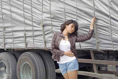 model and lorry-AsiaPhotoStock