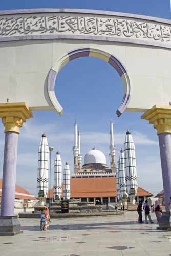 mosque umbrellas-AsiaPhotoStock