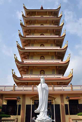 pagoda vinh trang-AsiaPhotoStock