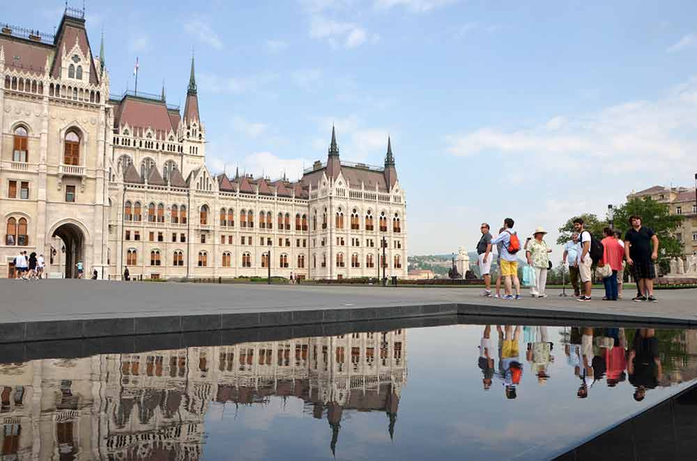 parliament reflected-AsiaPhotoStock