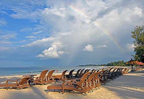 rainbow beach-AsiaPhotoStock