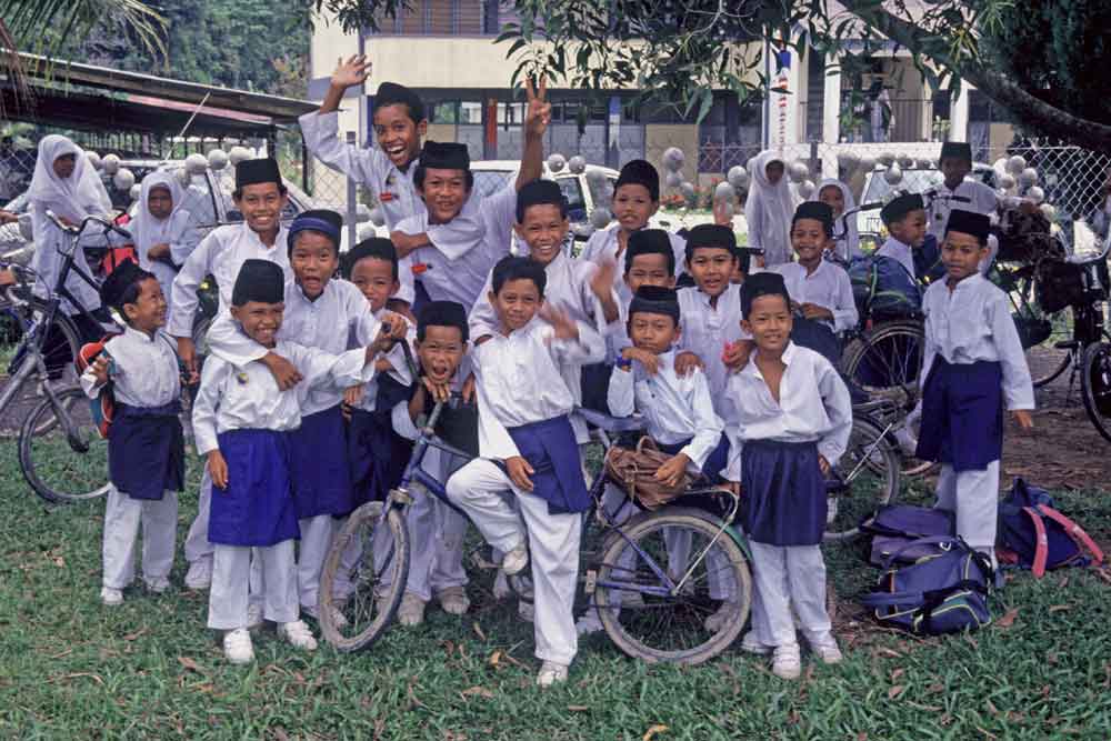 malay school children-AsiaPhotoStock