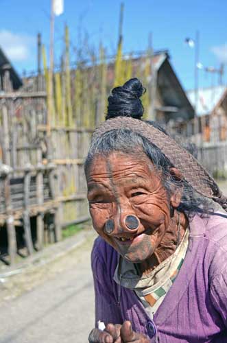 smiling apatani-AsiaPhotoStock