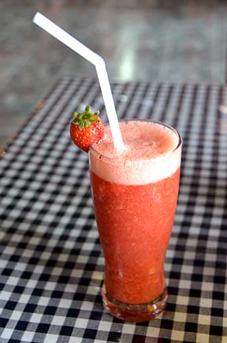 strawberry juice-AsiaPhotoStock