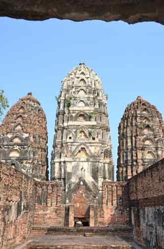 stupas si sawai-AsiaPhotoStock