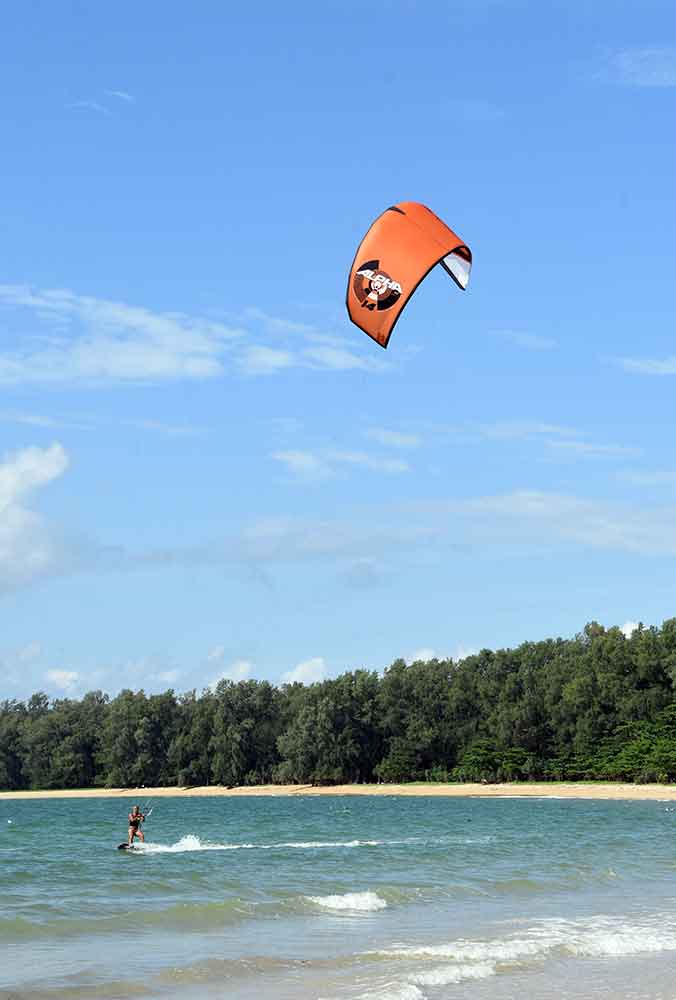 kite surfing thailand-AsiaPhotoStock