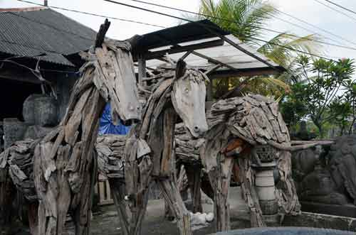 wood sculptures-AsiaPhotoStock