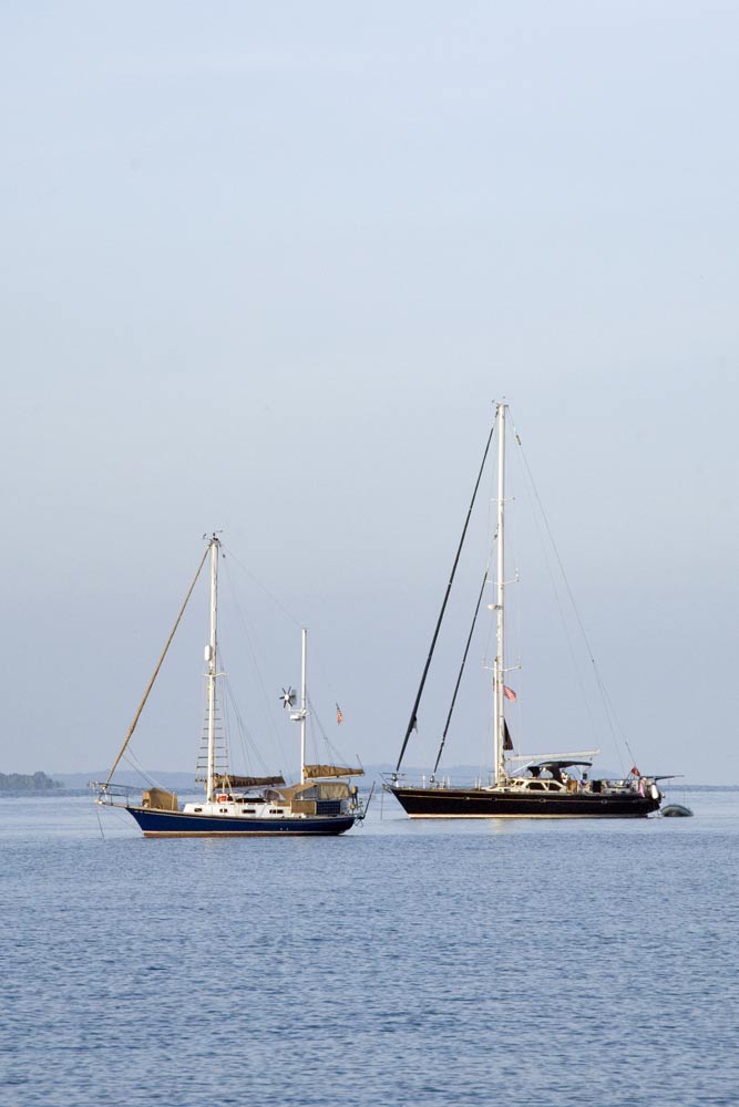 yachts at anchor-AsiaPhotoStock