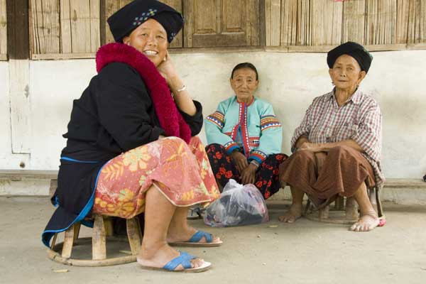 yao elders chatting-AsiaPhotoStock